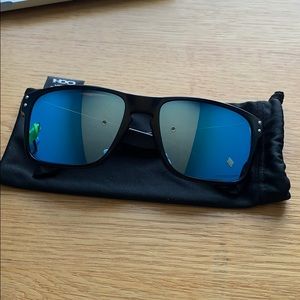 Oakley Holbrook sunglasses 😎
